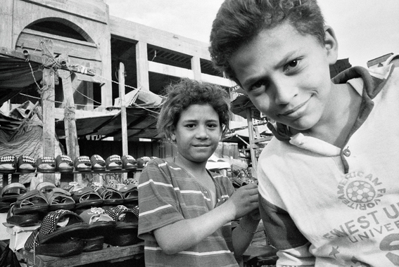 childrenonamarketnearbabzuwelia